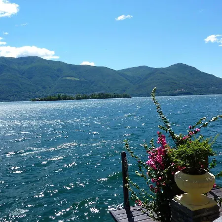 Casa Conti Al Lago * Ронко-сопра-Аскона