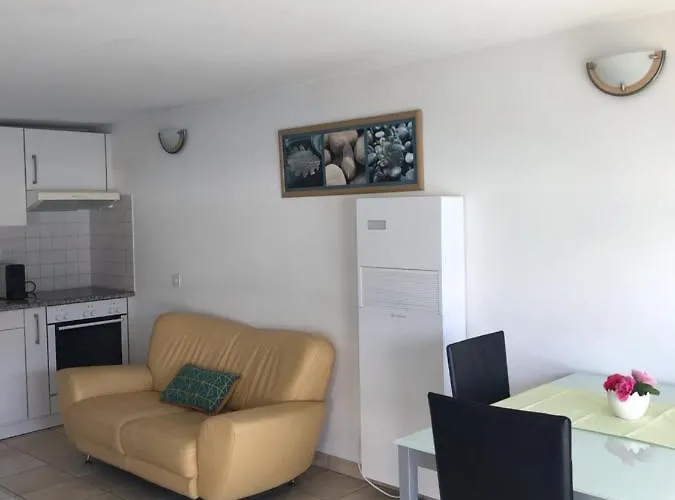 Casa Conti Al Lago Apartment *